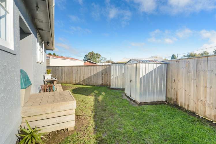 6 Goldings Line Marton_25