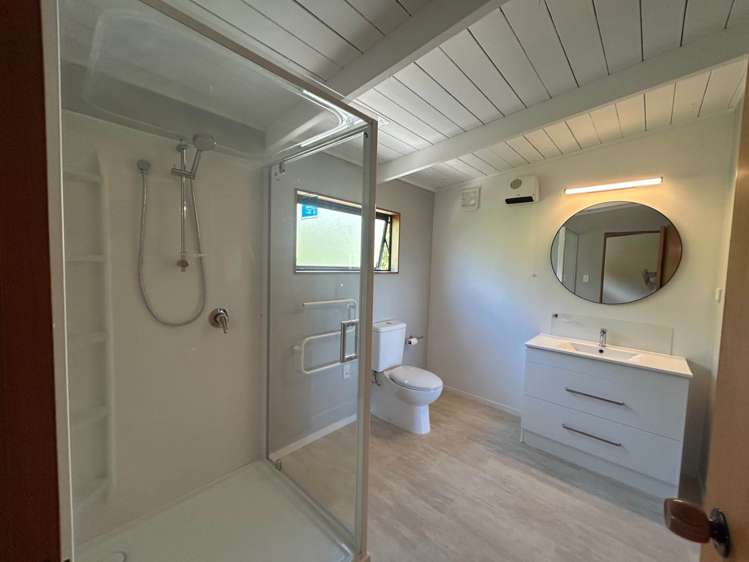 1 Dalmeny Close Murrays Bay_16