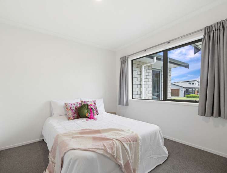 12 Kipling Crescent Owhata_10