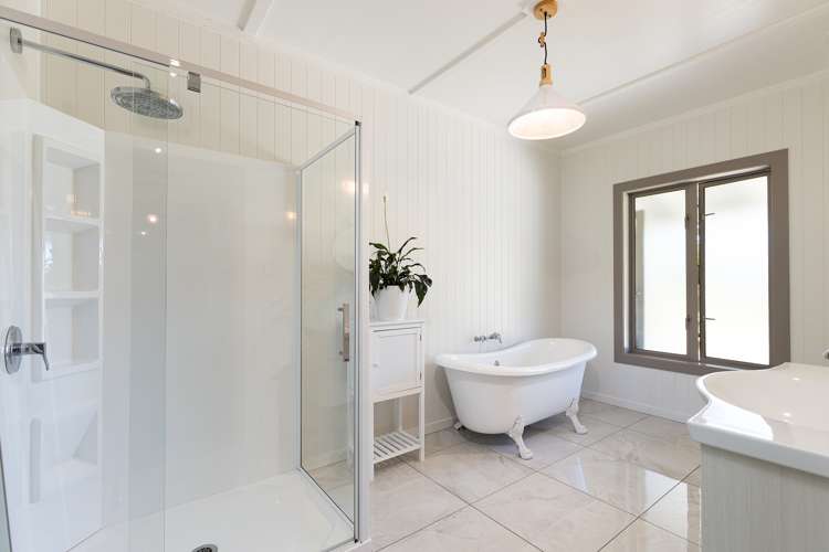 77 Fairbourne Drive Fairhall_13