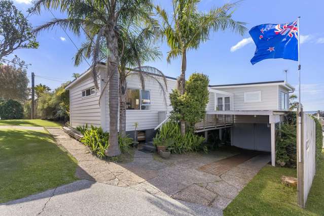 Do-Up Opportunity in Prime Stanmore Bay Location!!