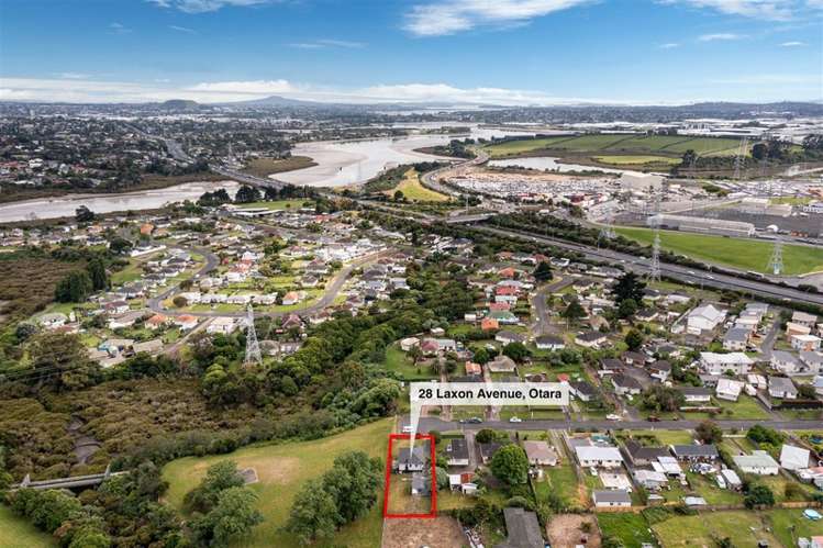 28 Laxon Avenue Otara_19