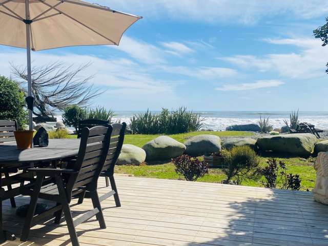 Your Coastal Cabin Awaits!!