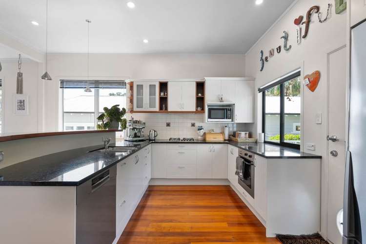 186 Saint Andrews Road Epsom_7