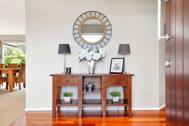 30 Carol Lee Place Albany Heights_1