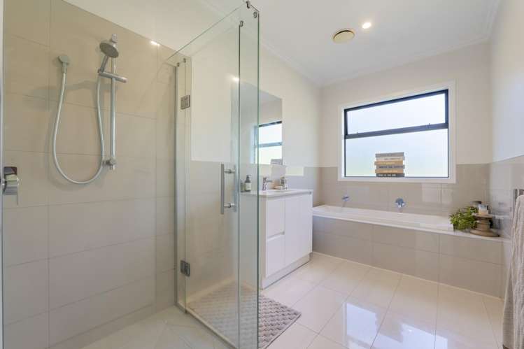 4 Fern Lane Whalers Gate_32