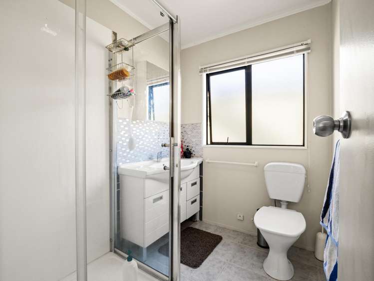 19 Kennard Crescent Karitane_22