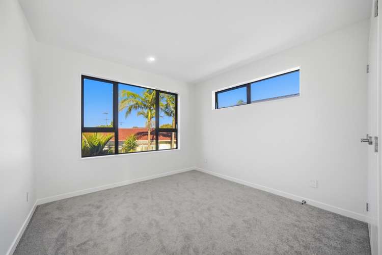 16A & 16D Madison Place Forrest Hill_15