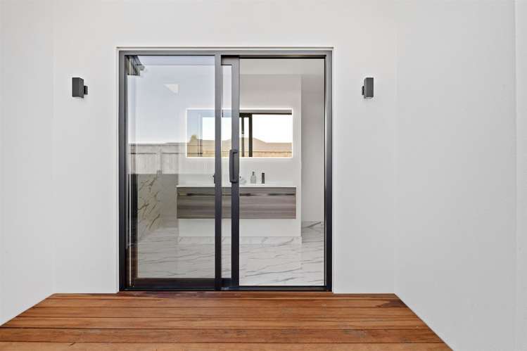 111 Oakley Avenue Springlands_15