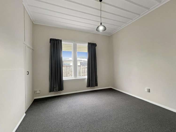 305 Featherston Street 10930_4