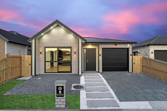 Single-Level Home with 2 Kitchens and 2 Ensuites