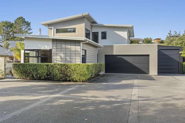 Family standout with space for toys