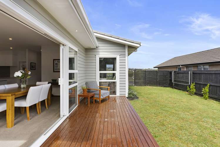 146 Eighth View Avenue Beachlands_13