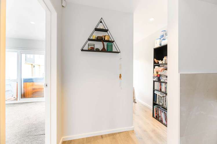 93 Bordeaux Parade Te Atatu South_7