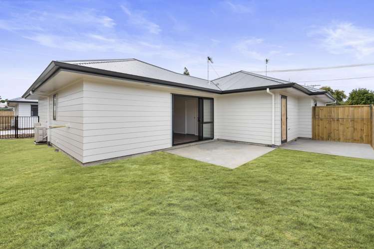 2/7 Fenwick Crescent 1076_2