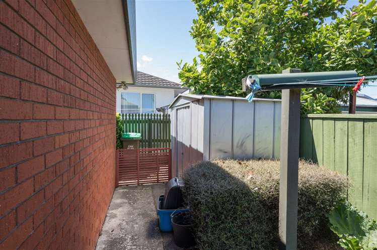 28 Andrew Street Stoke_19