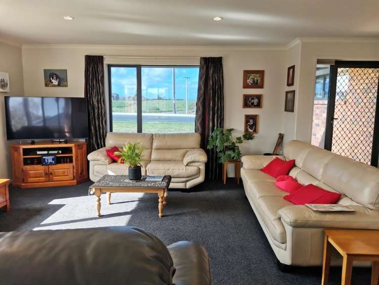 76 Tamure Place Ruakaka_4