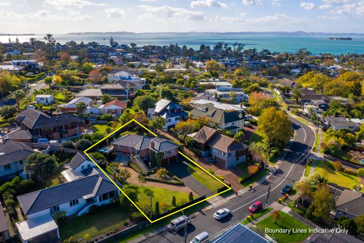 10 Glenfern Road Mellons Bay_26