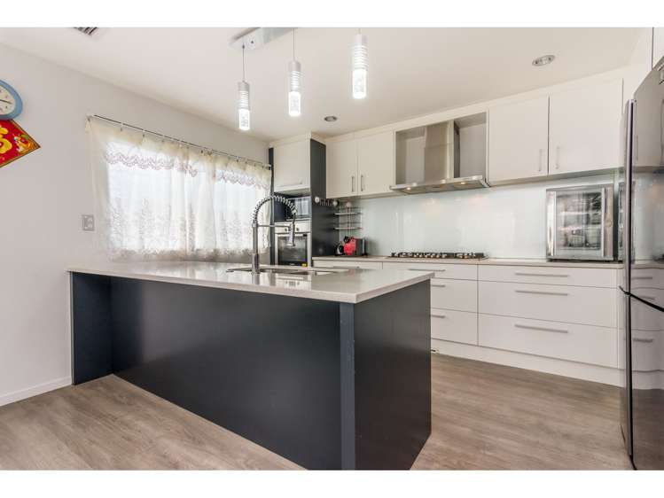 140p Hepburn Road Glendene_5