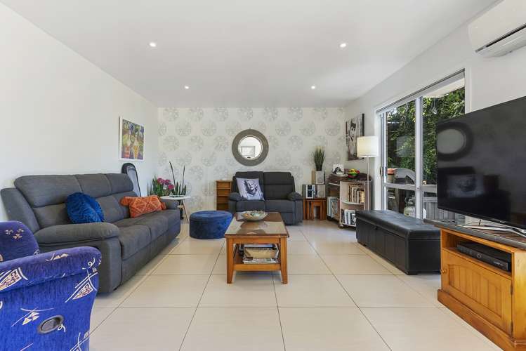 2/94 Waipuna Road Mount Wellington_8