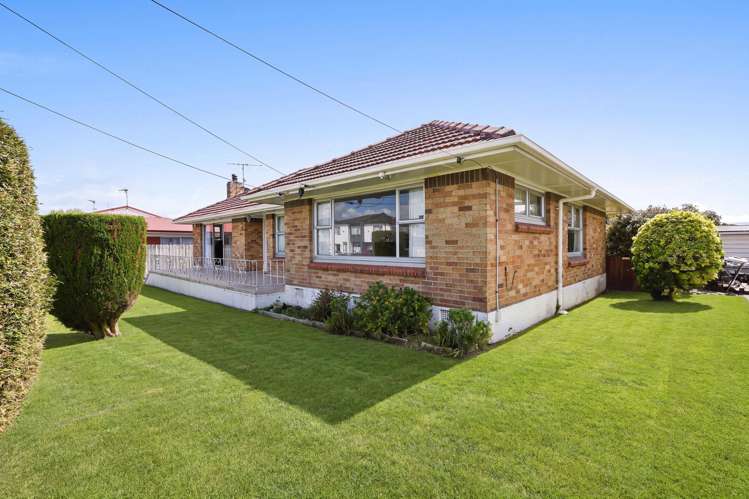 2 Buckingham Crescent Papatoetoe_21