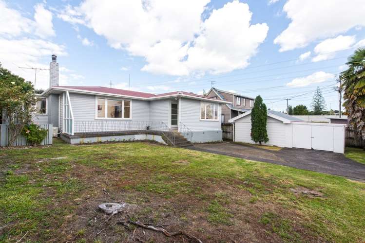 1a Karamu Street Te Atatu Peninsula_17