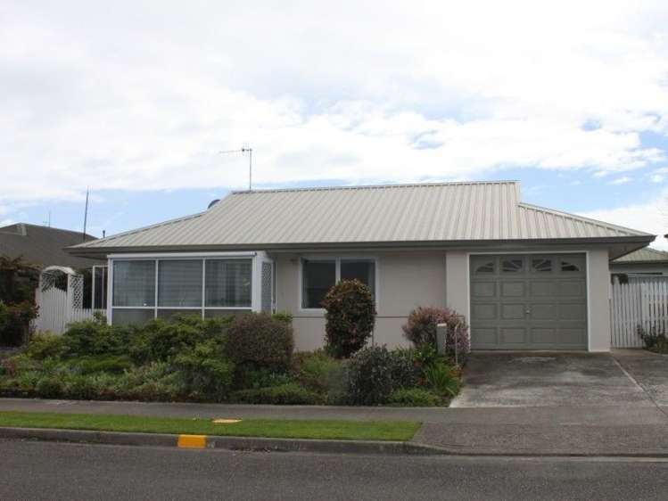 60 Aldinga Avenue Stoke_0