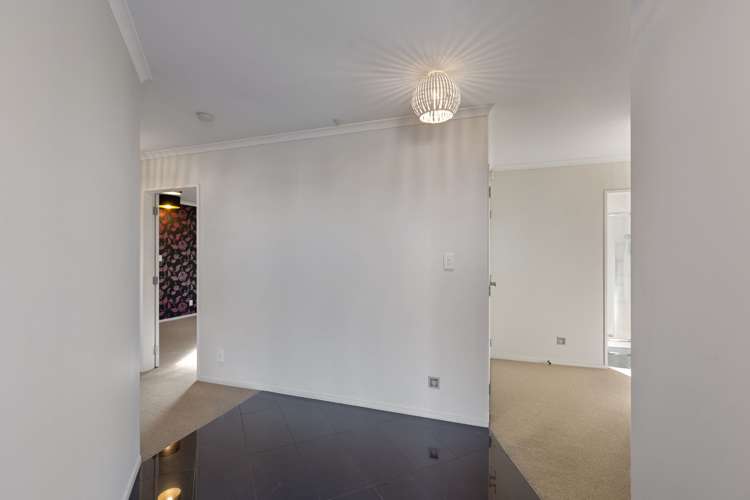 6 Galea Grove Kelvin Grove_10