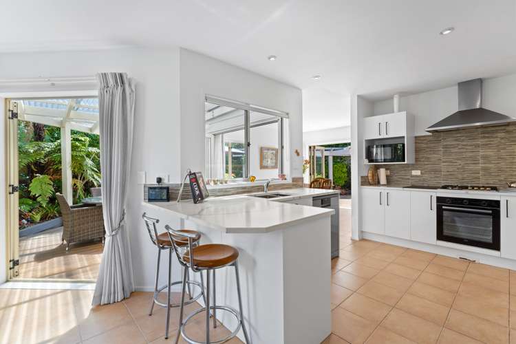 10a Scarboro Terrace Murrays Bay_8