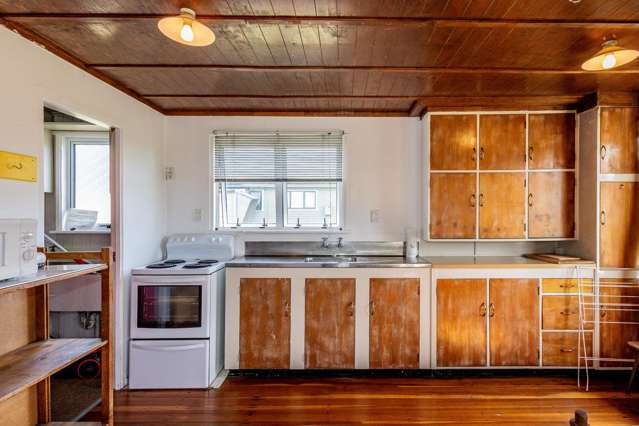 17 MacKenzie Street National Park_1