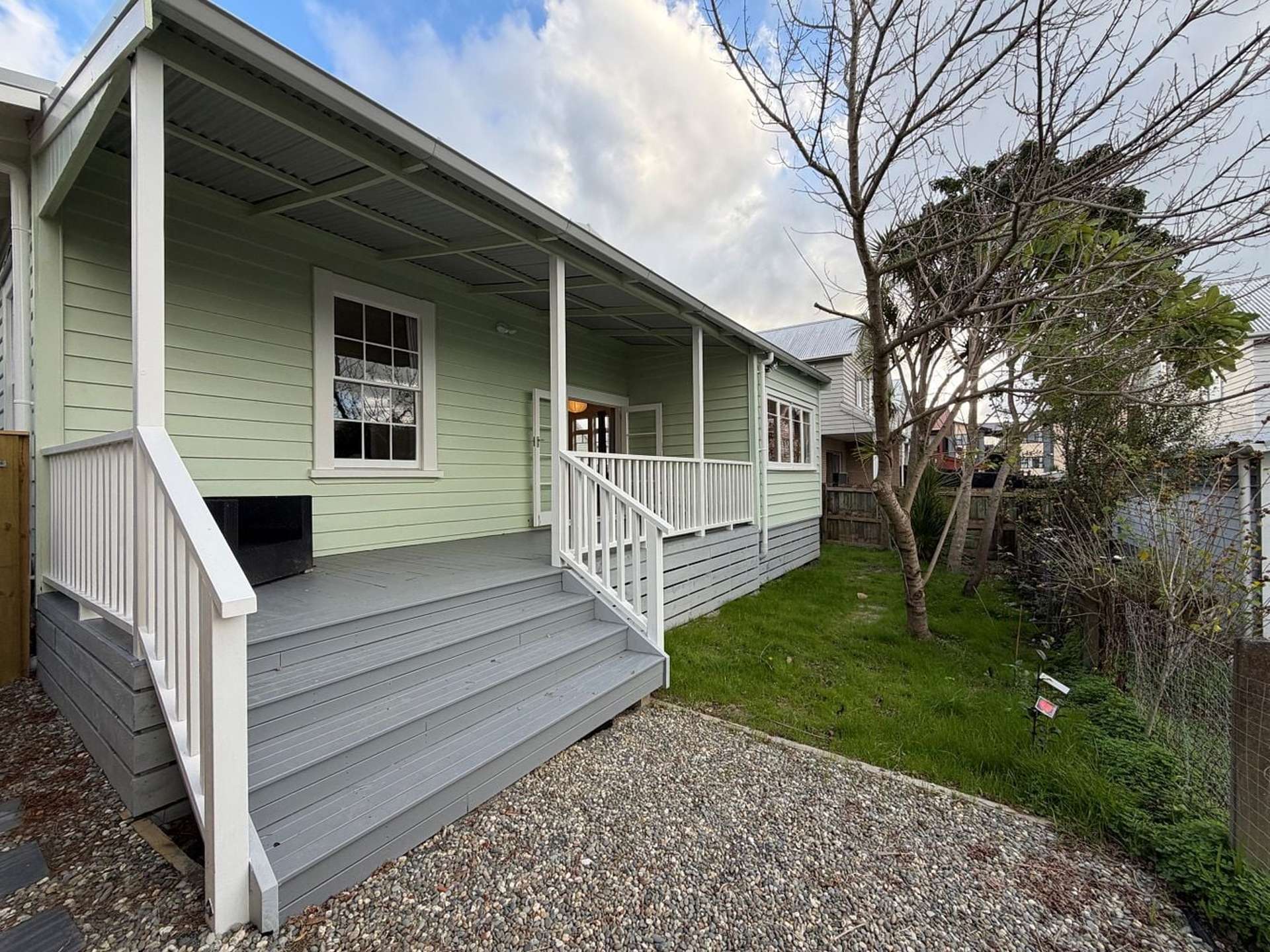10A Waterbank Crescent Waterview_0