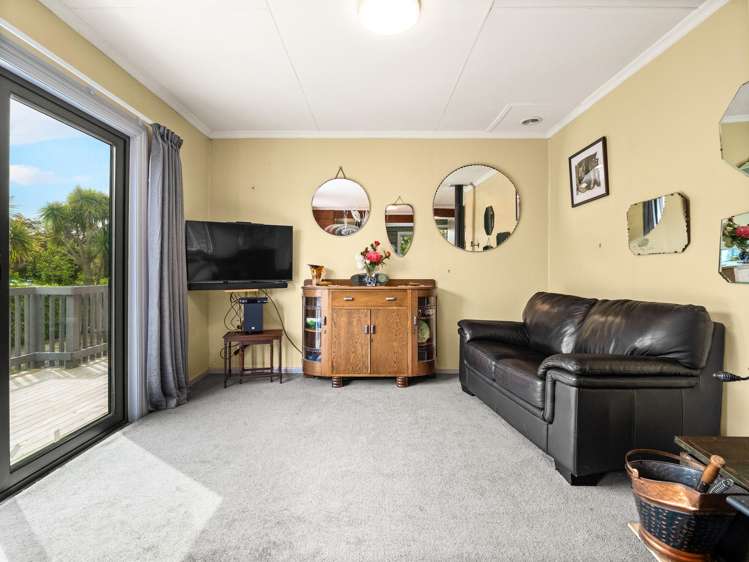 24 and 24A Main Road Owaka_12