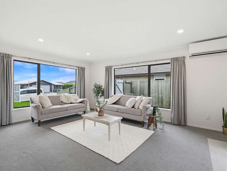12 Kipling Crescent Owhata_11