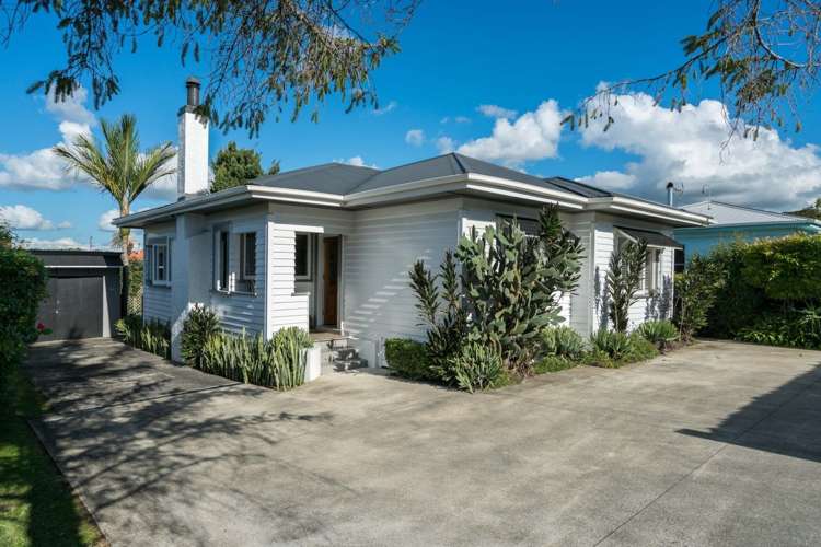 323 Western Hills Drive Avenues_0