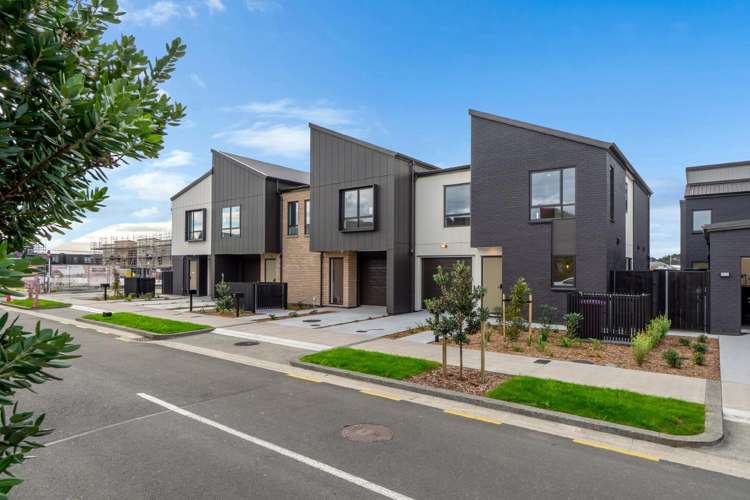 16 Waka Moana Drive_0