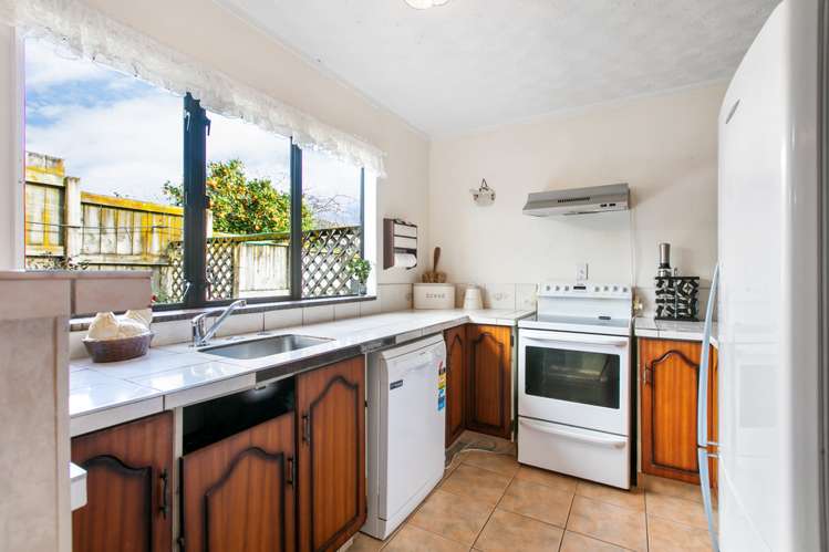 58 Hollyford Drive Clover Park_3