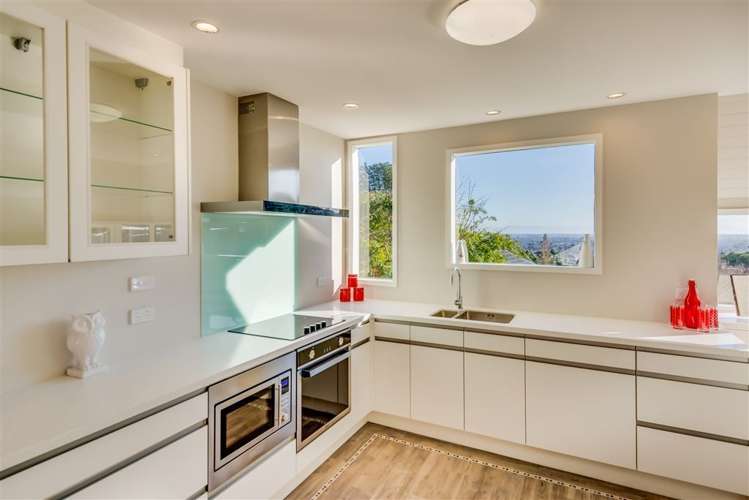 142/42f Valley Road Cashmere_2