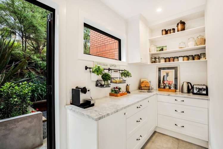 323f Huia Road Titirangi_8