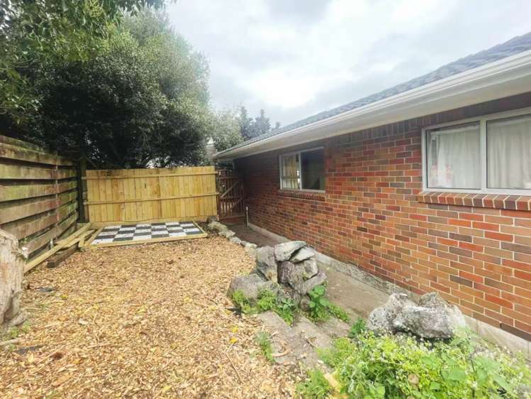 8A Boys Place Pakuranga Heights_10