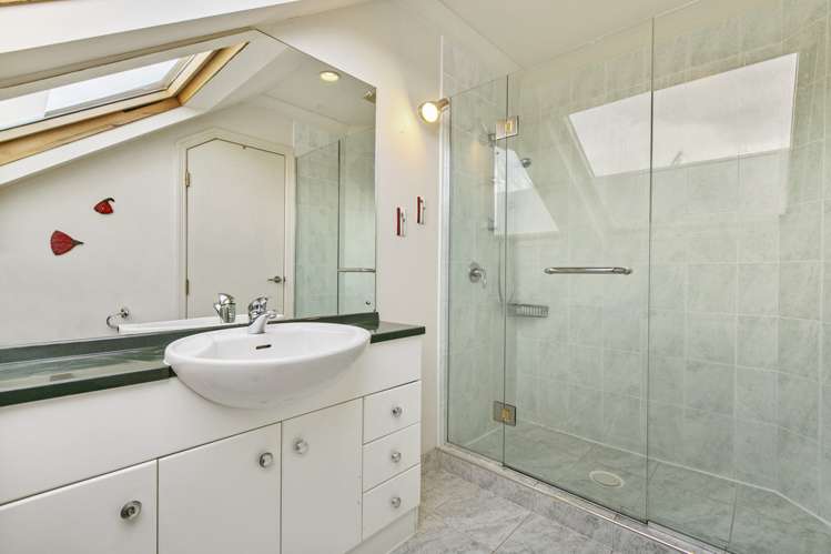 2/36 Sale Street Cockle Bay_14