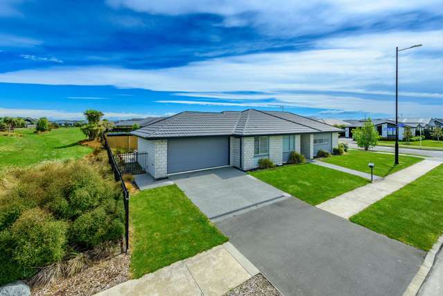 37 Eastfield Drive Lincoln_1