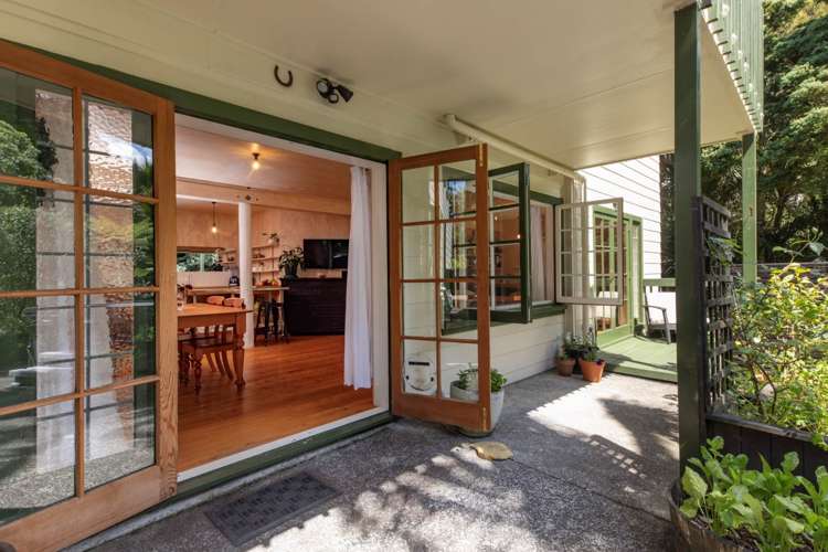 23 Kauri Point Road Laingholm_16