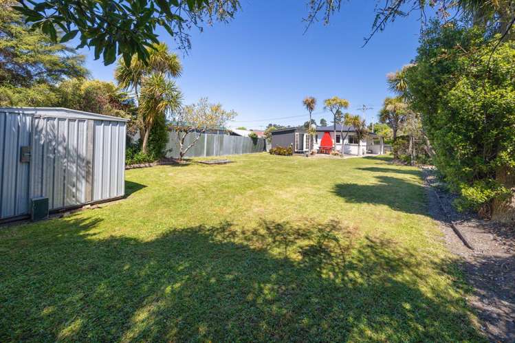 9 Muri Street Aramoana_21