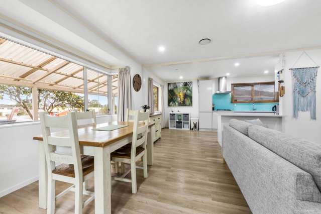1/10 May Avenue Te Atatu South_3