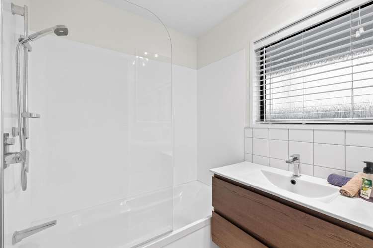 6 Cullahill Street Harewood_12