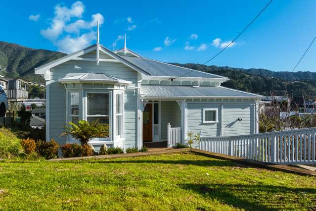 Renovated villa - must be sold!