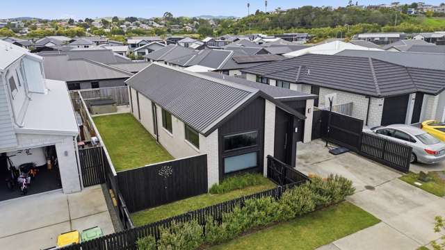 16 Hinaki Street Poike_2