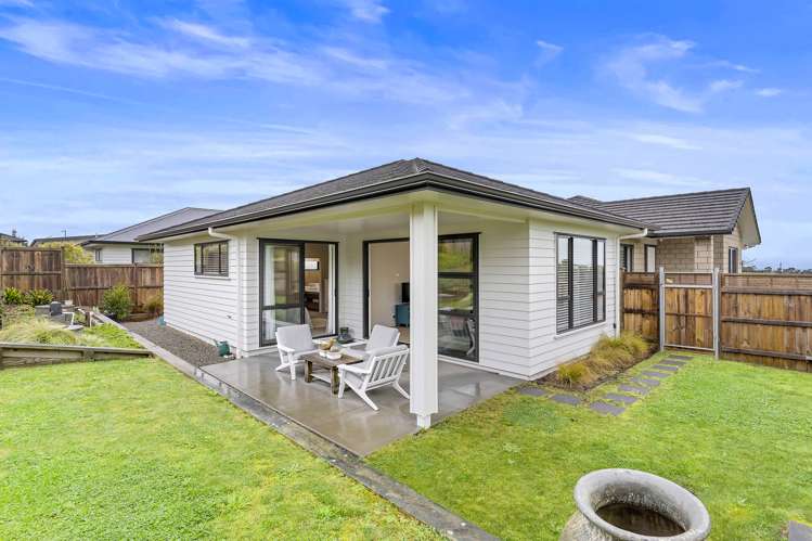 9 Karo Road Beachlands_11