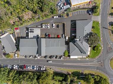 Unit 2/23 Wainui Road_2