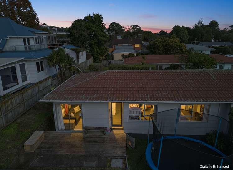 2/15A McIntyre Road Mangere Bridge_13